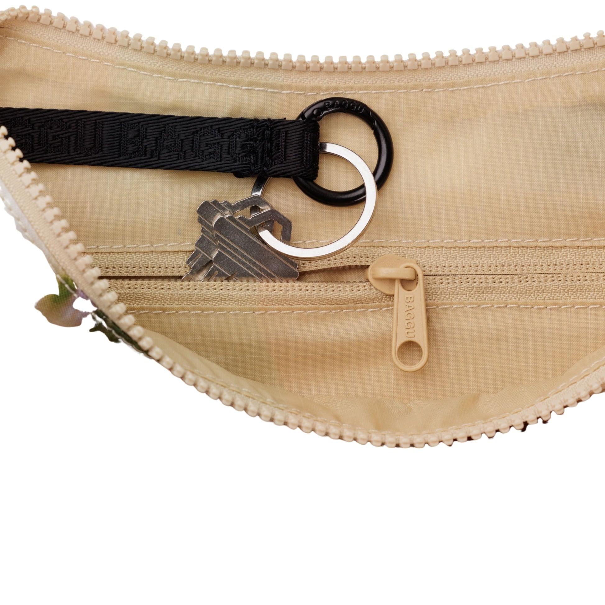 Baggu Medium Nylon Crescent Bag in Abstract Floral