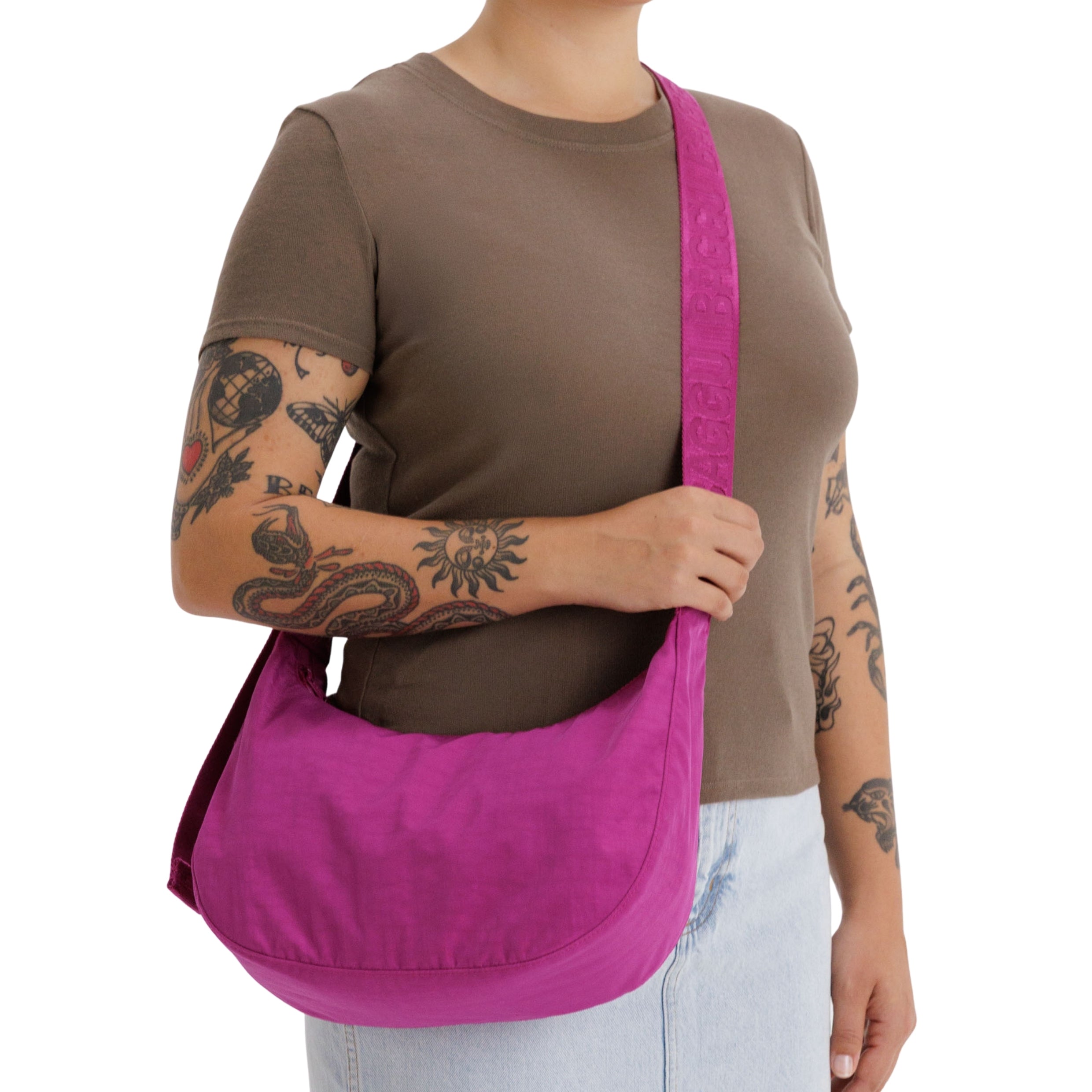 Baggu Medium Nylon Crescent Bag in Deep Fuchsia