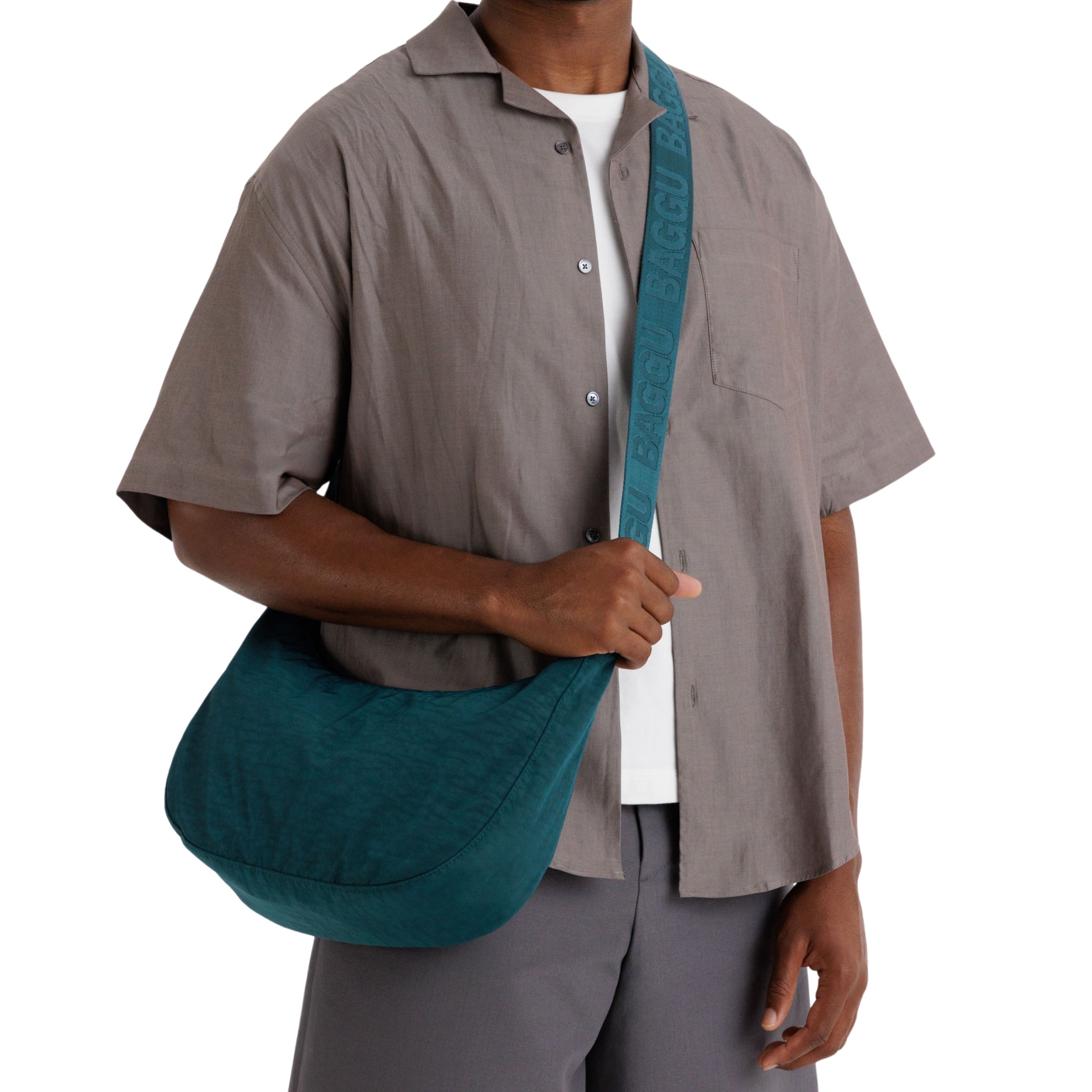 Baggu Medium Nylon Crescent Bag in Deep Sea