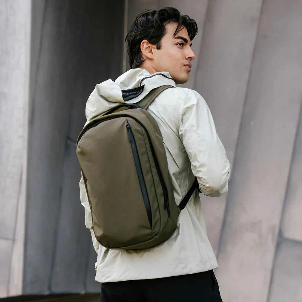 Alpaka Metro Backpack 12L in Green
