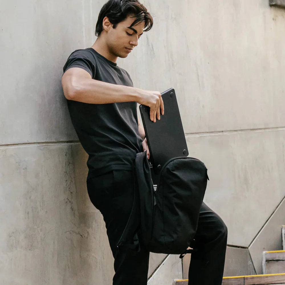 Alpaka Metro Backpack 12L in Black