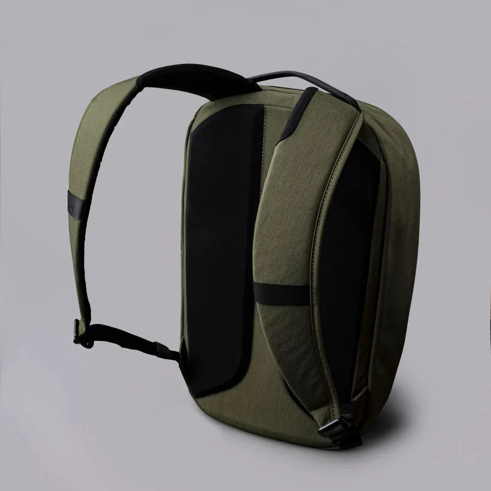 Alpaka Metro Backpack 12L in Green