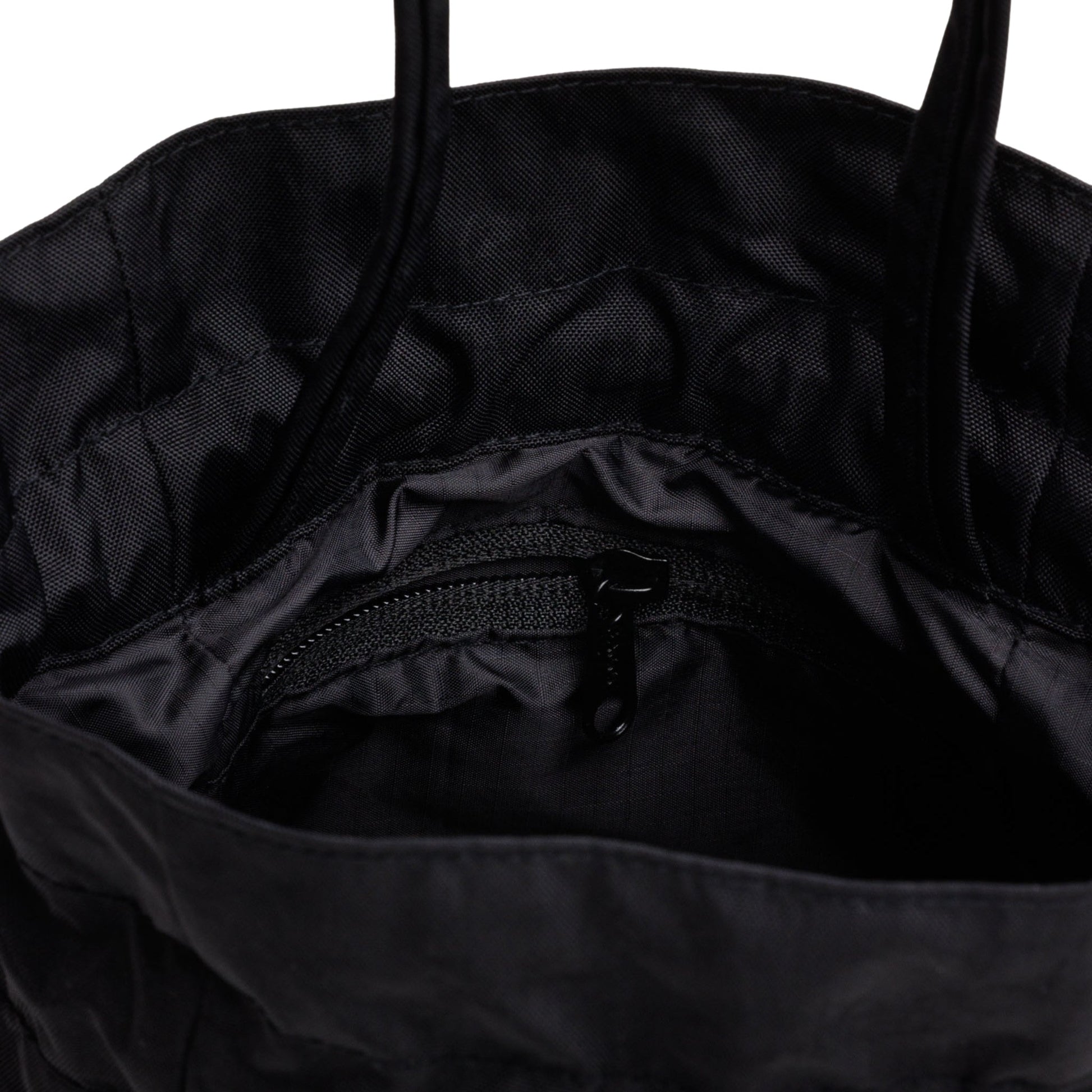 Baggu Nylon Drawstring Bag in Black
