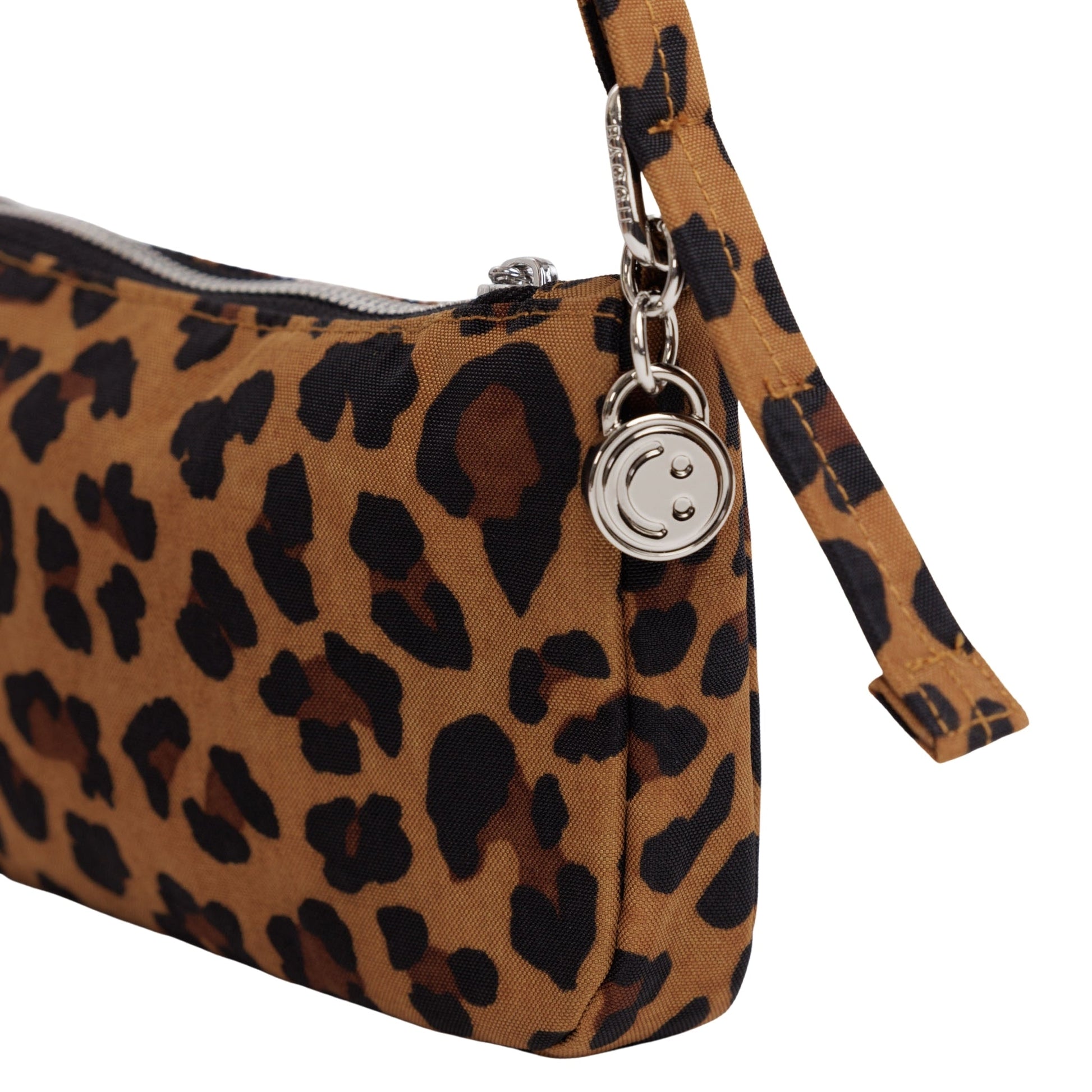 Baggu Nylon Pochette in Leopard