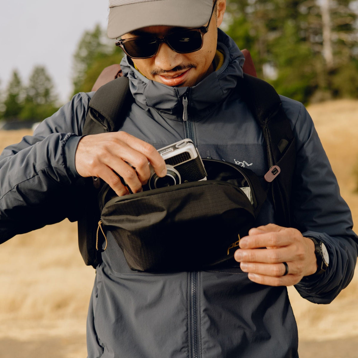 Peak Design Outdoor Sling 2L in Black