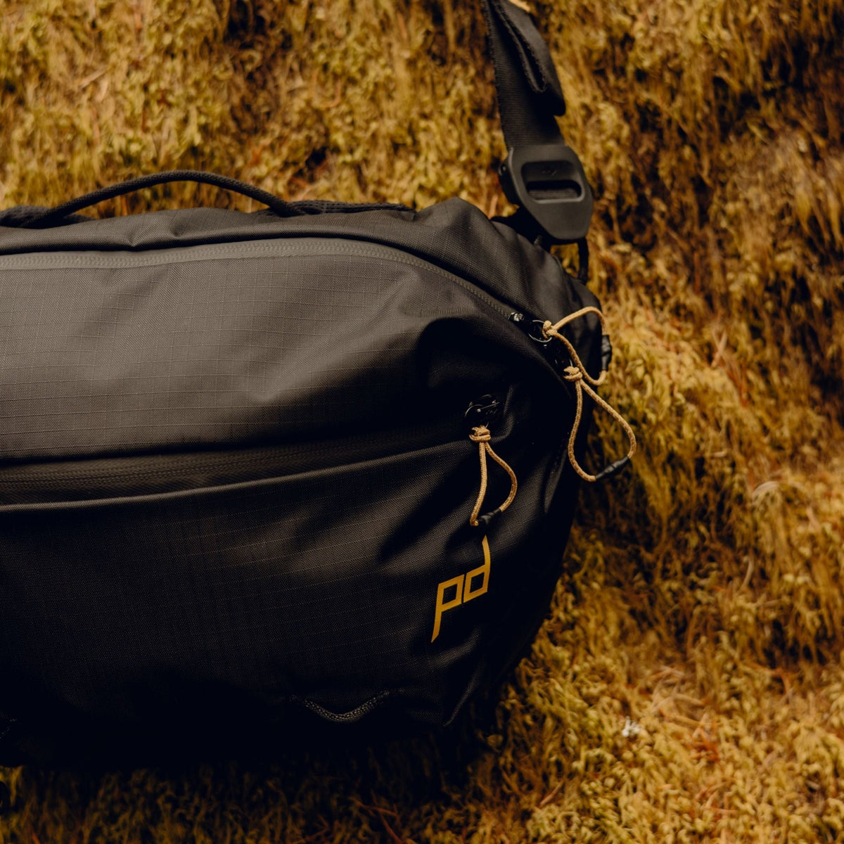 Peak Design Outdoor Sling 7L in Black