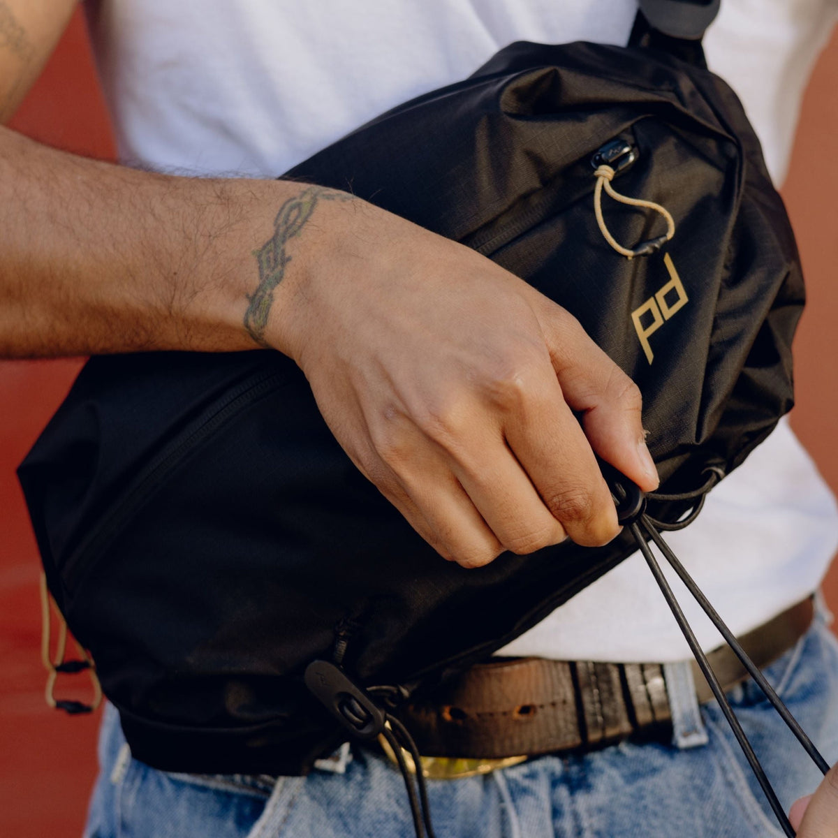 Peak Design Outdoor Sling 7L in Black