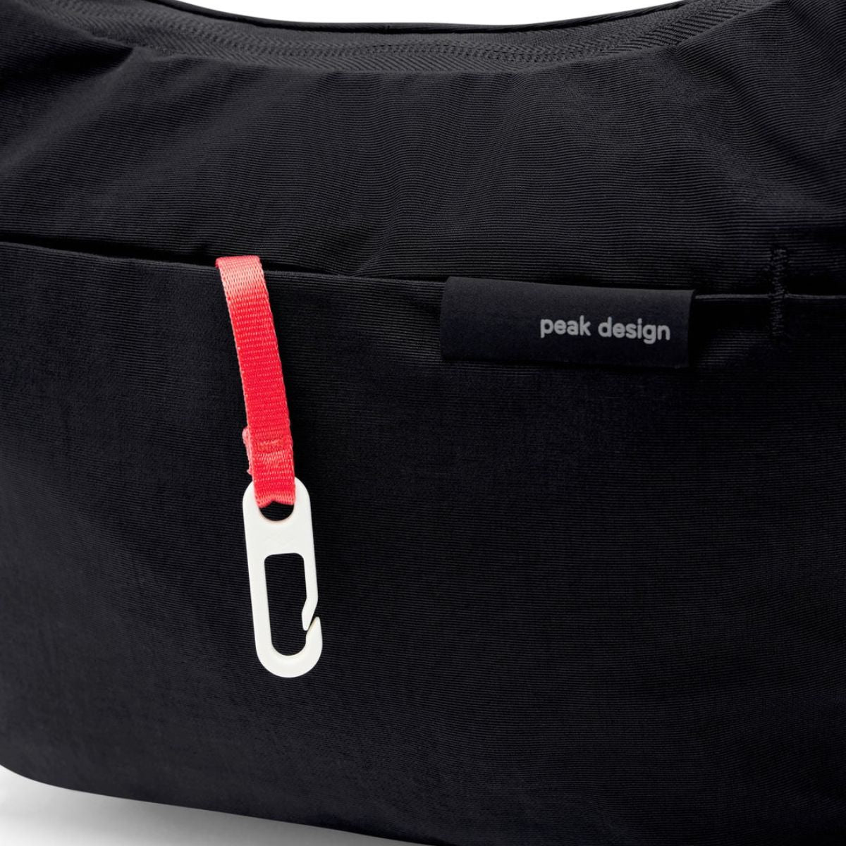 Peak Design City Crescent 6L in Black
