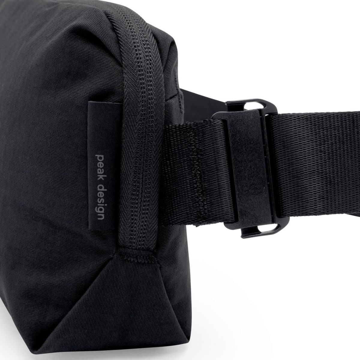 Peak Design City Sling 2L in Black