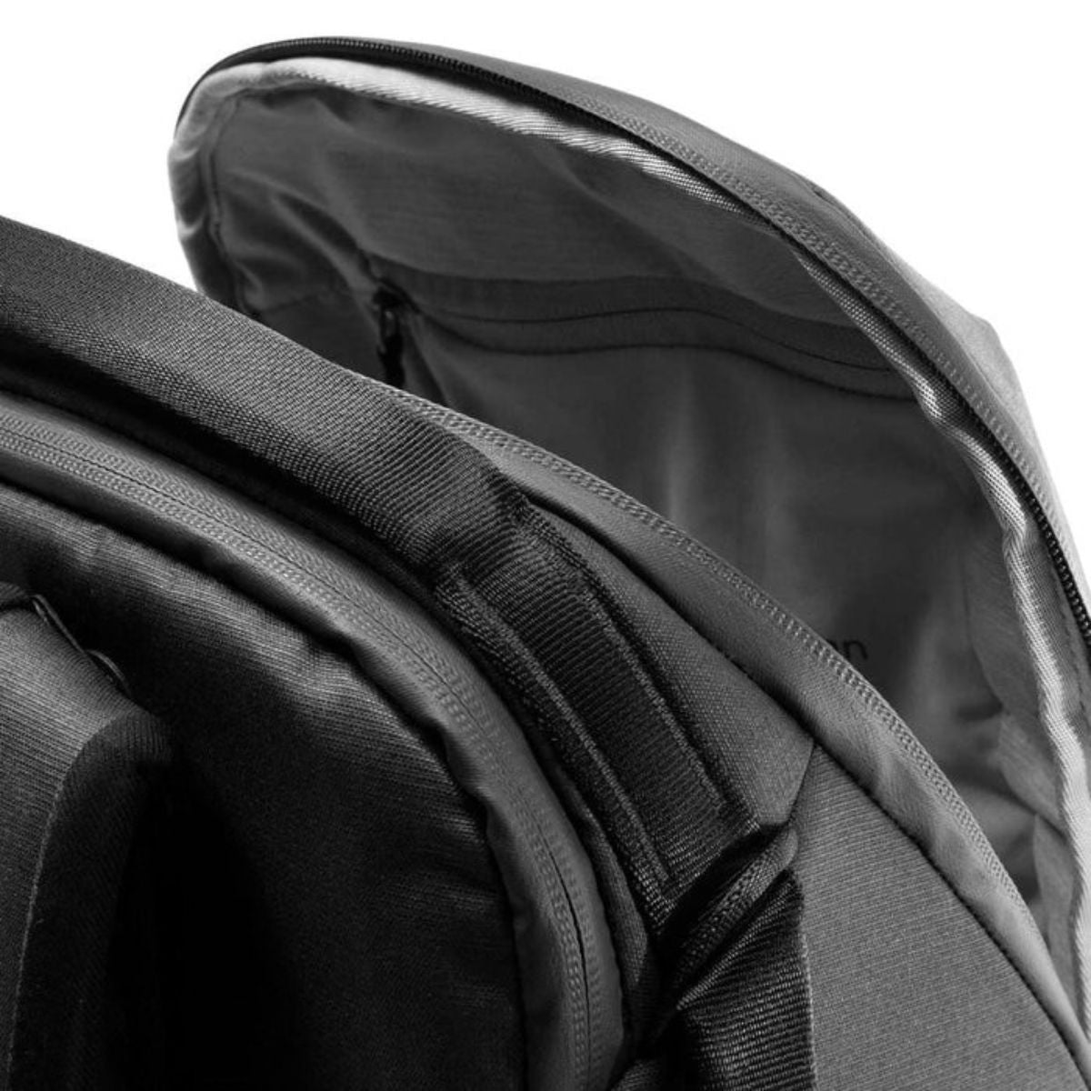 Peak Design Everyday Backpack Zip 15L in Black