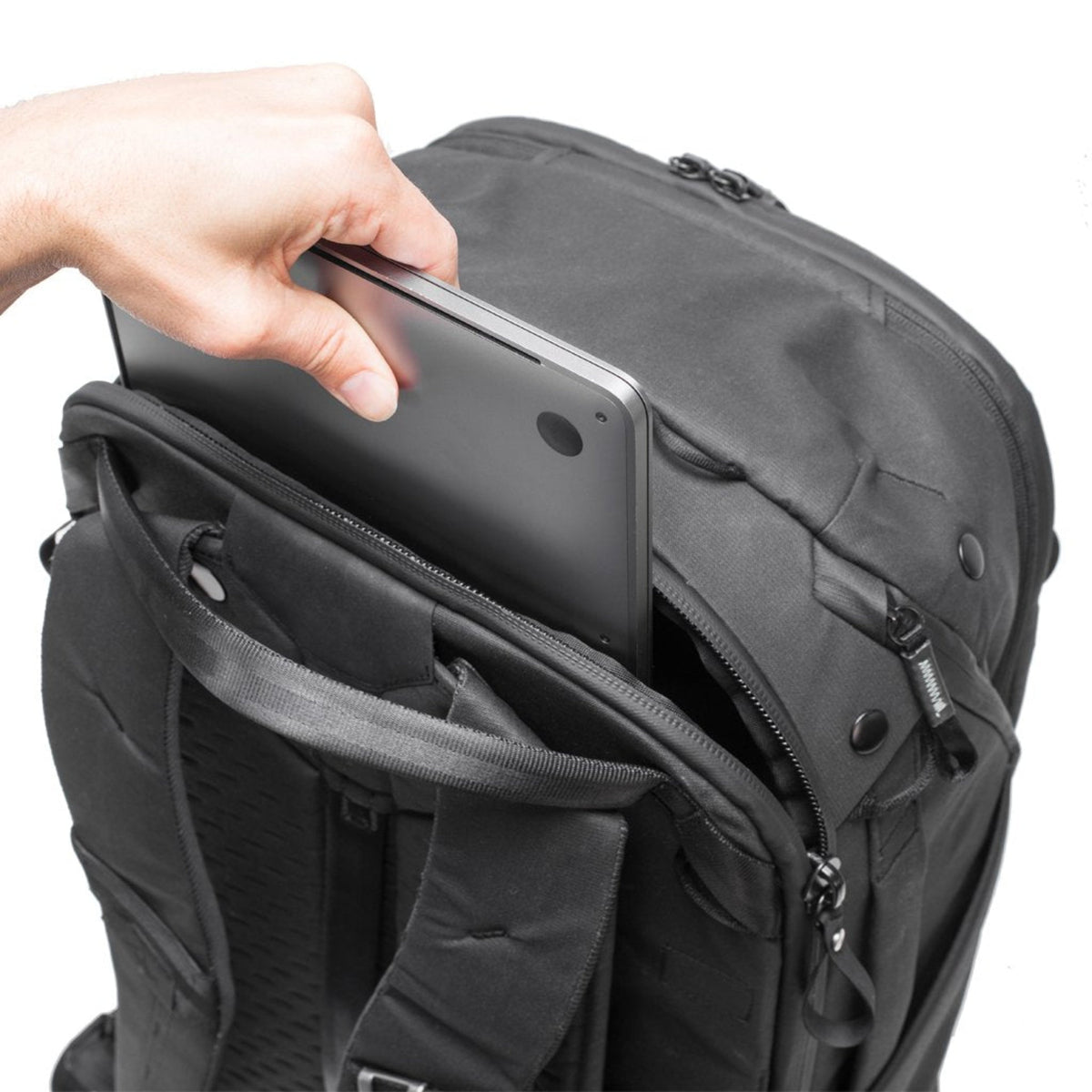 Peak Design Travel Backpack 45L in Black