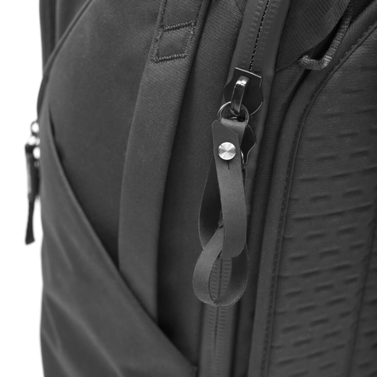 Peak Design Travel Backpack 45L in Black