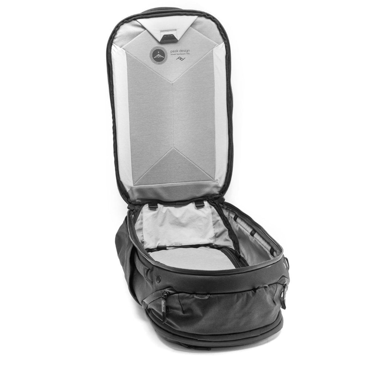 Peak Design Travel Backpack 45L in Black