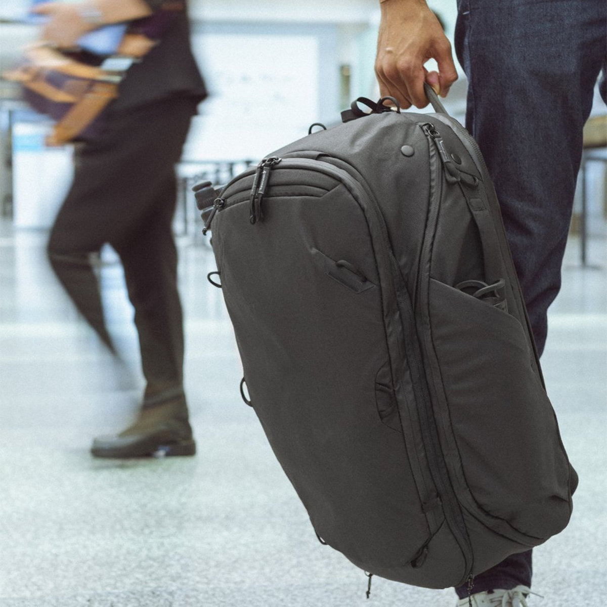 Peak Design Travel Backpack 45L in Black