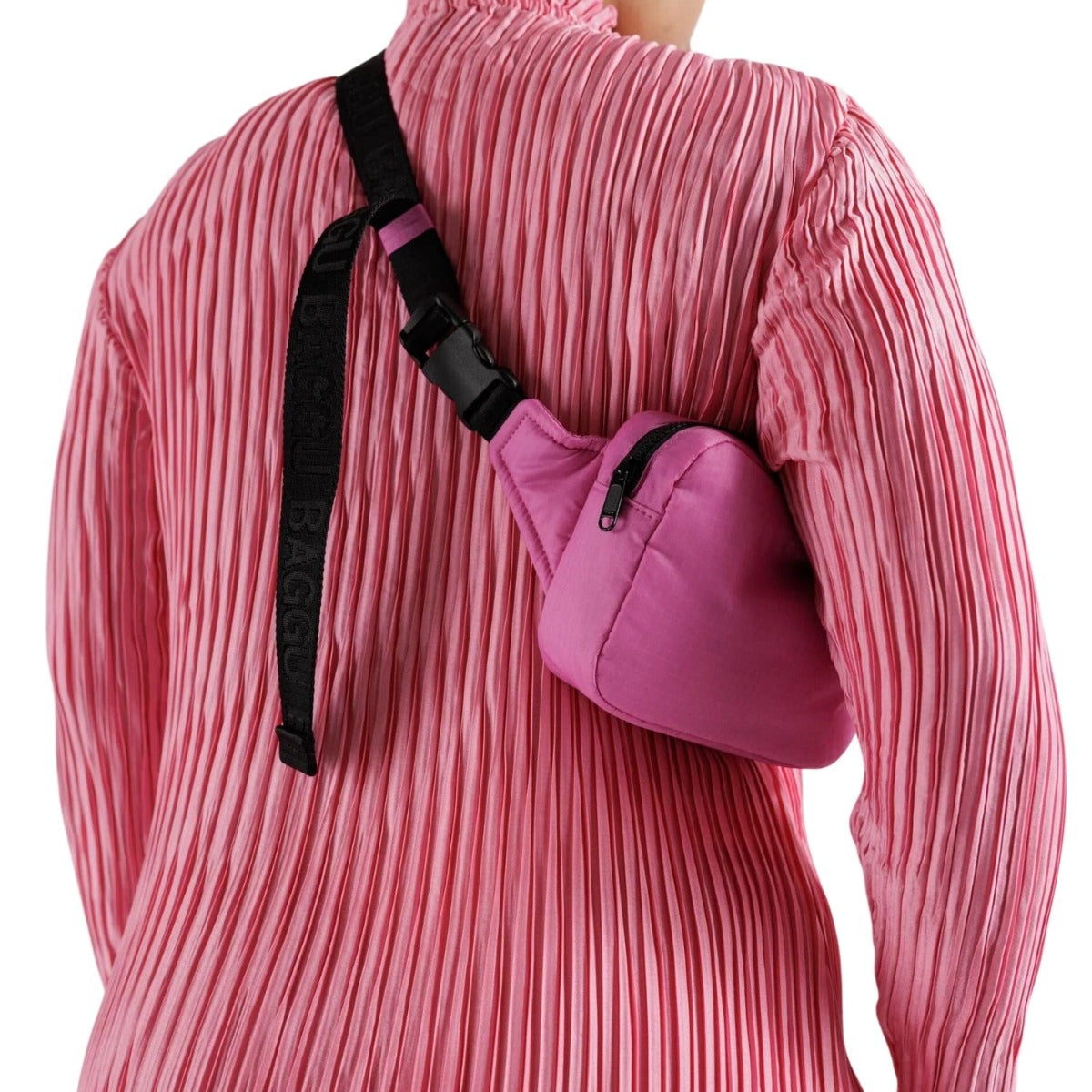 Baggu Puffy Fanny Pack in Extra Pink