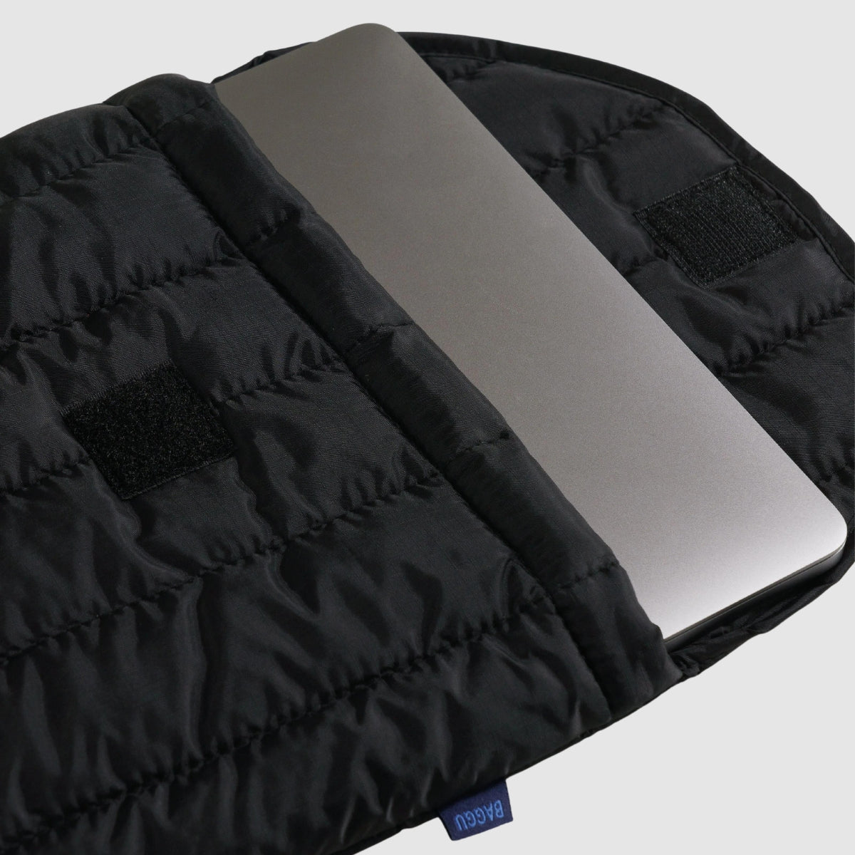 Baggu Puffy Laptop Sleeve 16" in Black