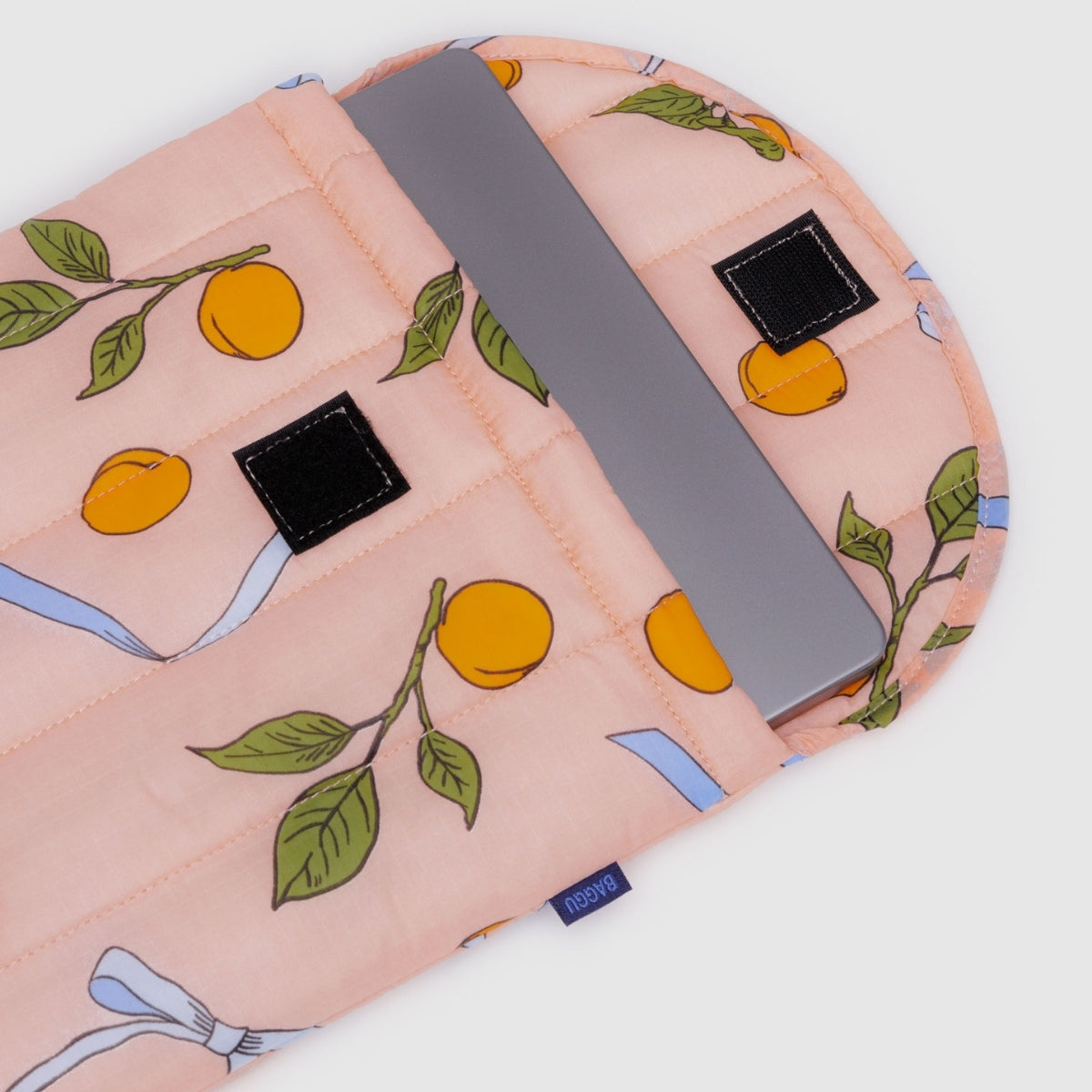 Baggu Puffy Laptop Sleeve 13&quot;/14&quot; in Apricots &amp; Ribbons