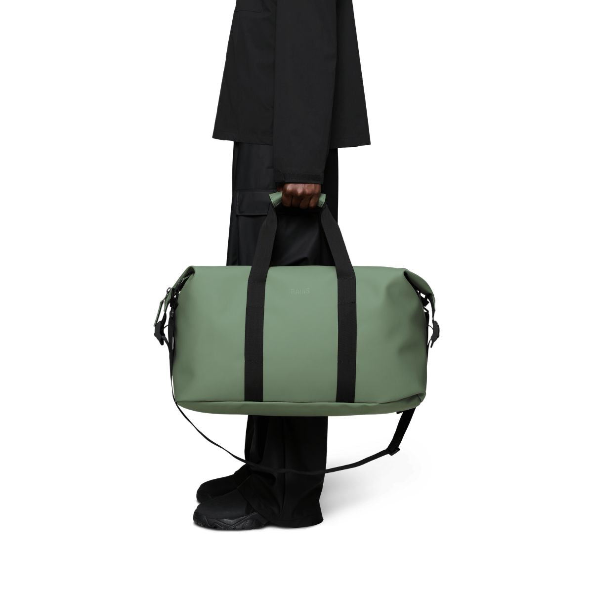 Rains Hilo Weekend Bag in Well