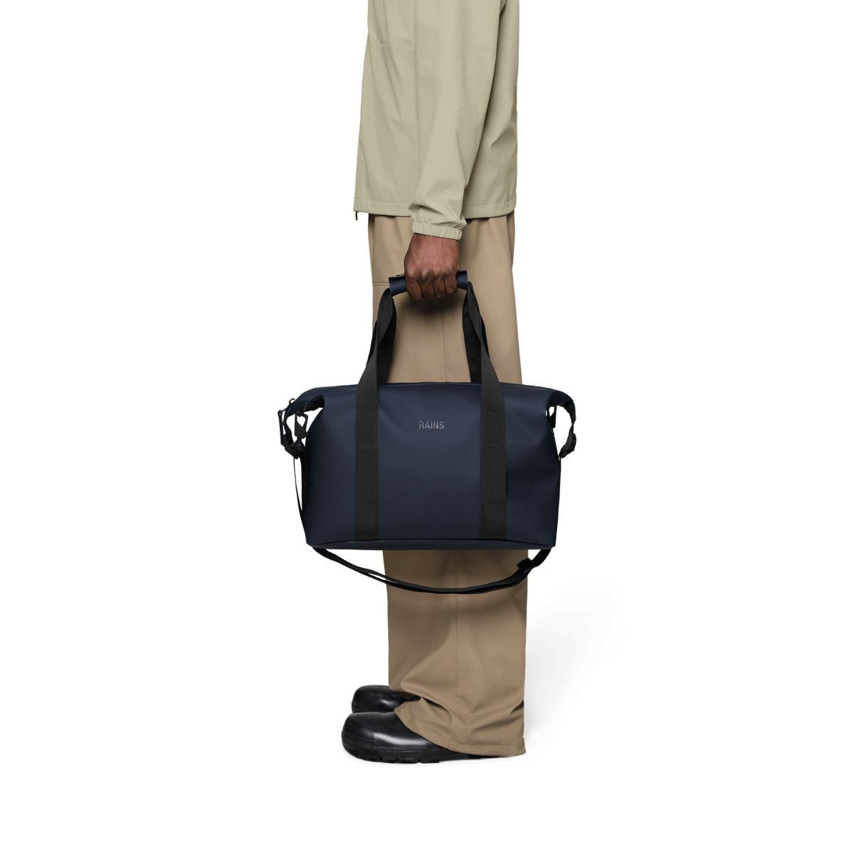 Rains Hilo Weekend Bag Small in Navy