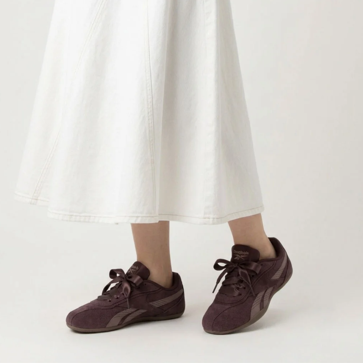 Reebok Women's Ultra Lo in Dark Cocoa/Light Cocoa/Gum
