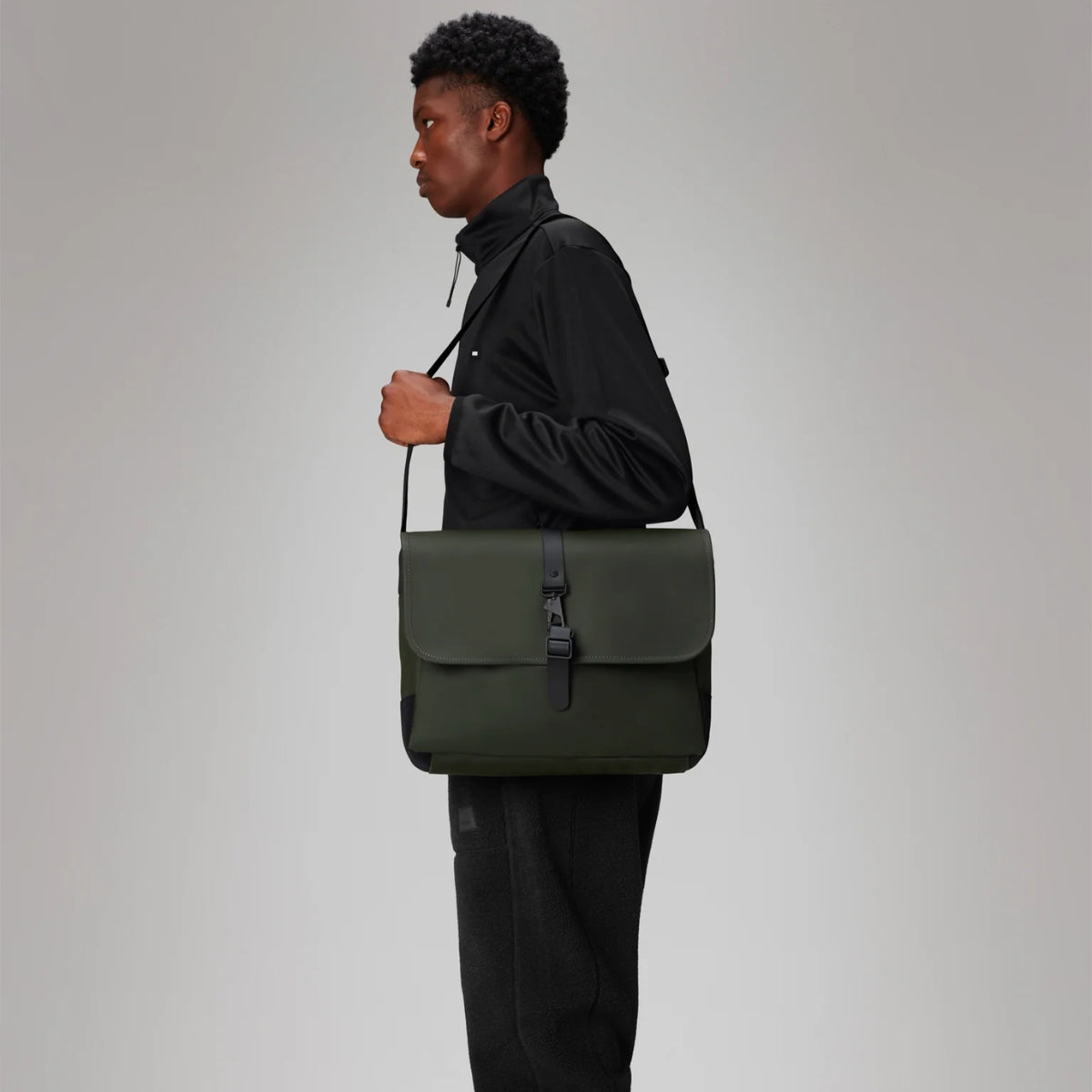 Rains Messenger Bag in Green