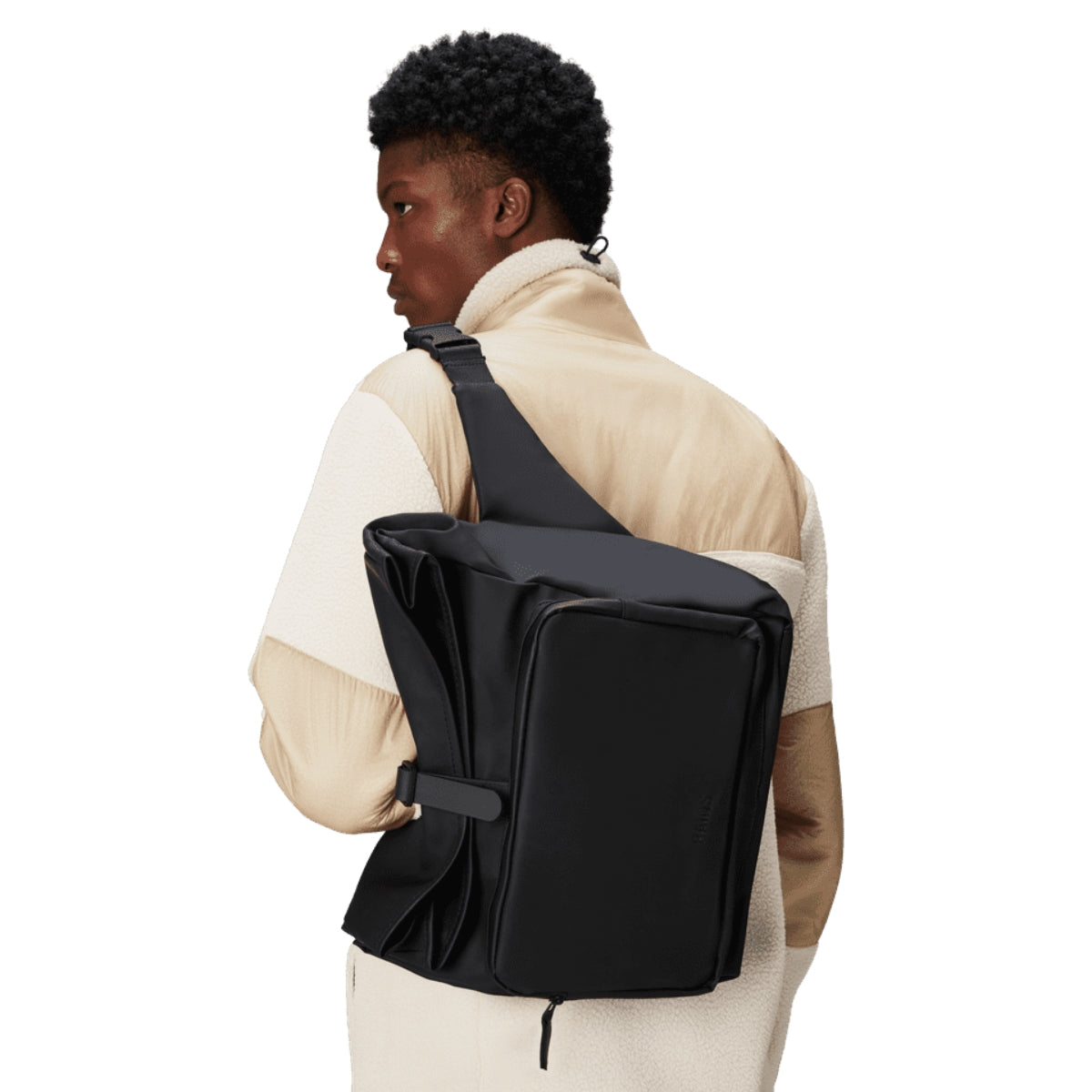 Rains Rolltop Commuter Bag in Black