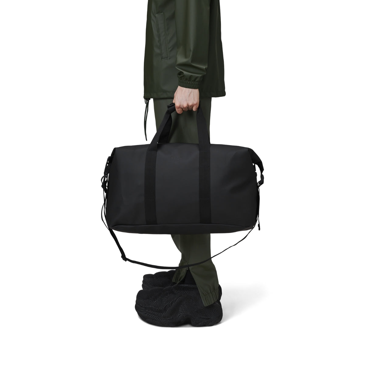 Rains Hilo Weekend Bag in Black