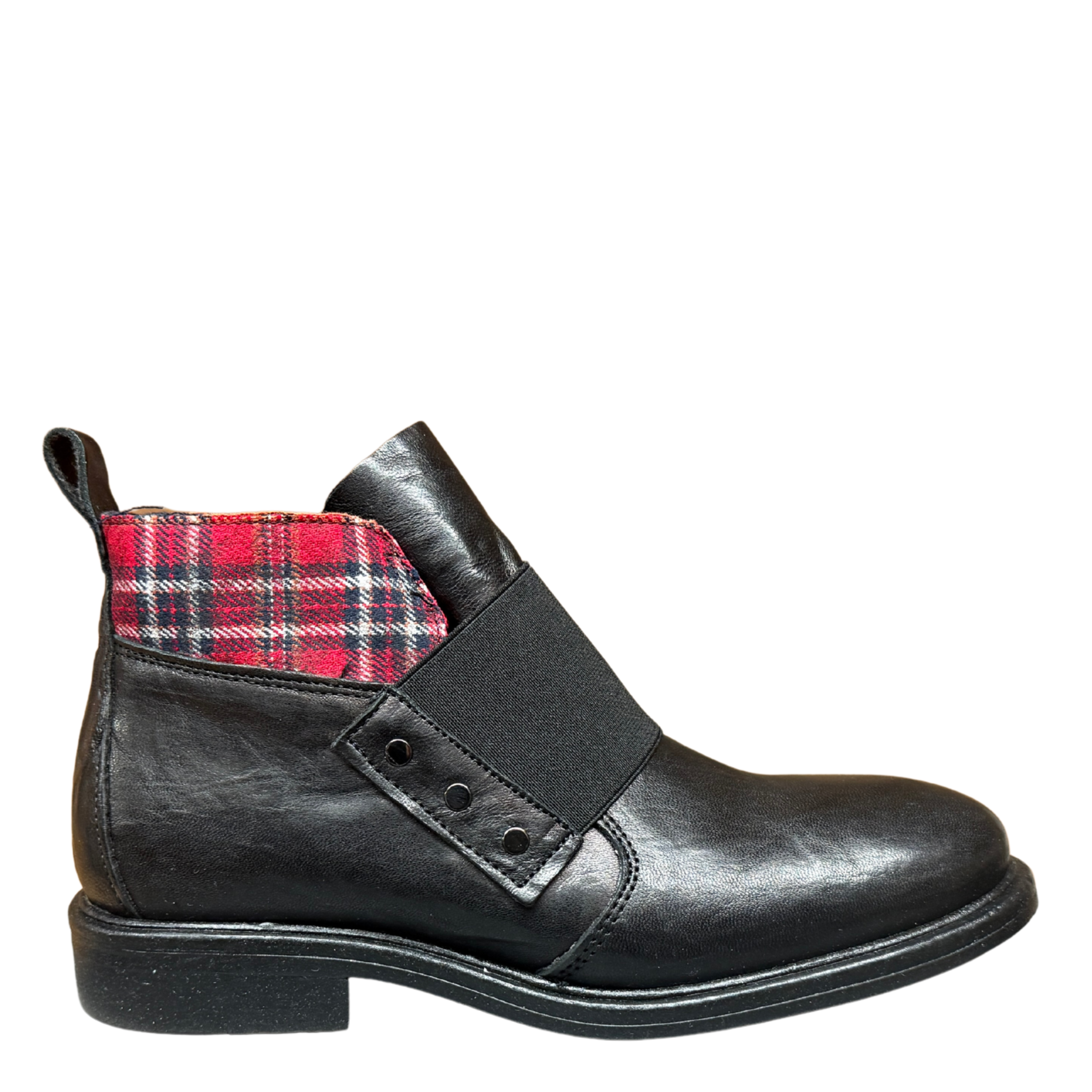 Getoutside Women's Tartan Ankle Boot in Black/Red