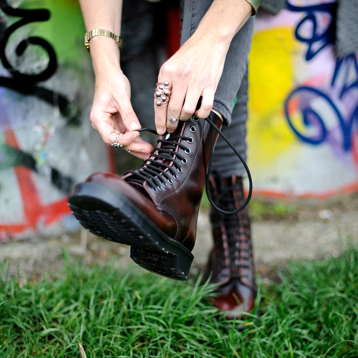 Solovair 11 Eye Derby Boot in Burgundy Rub-off