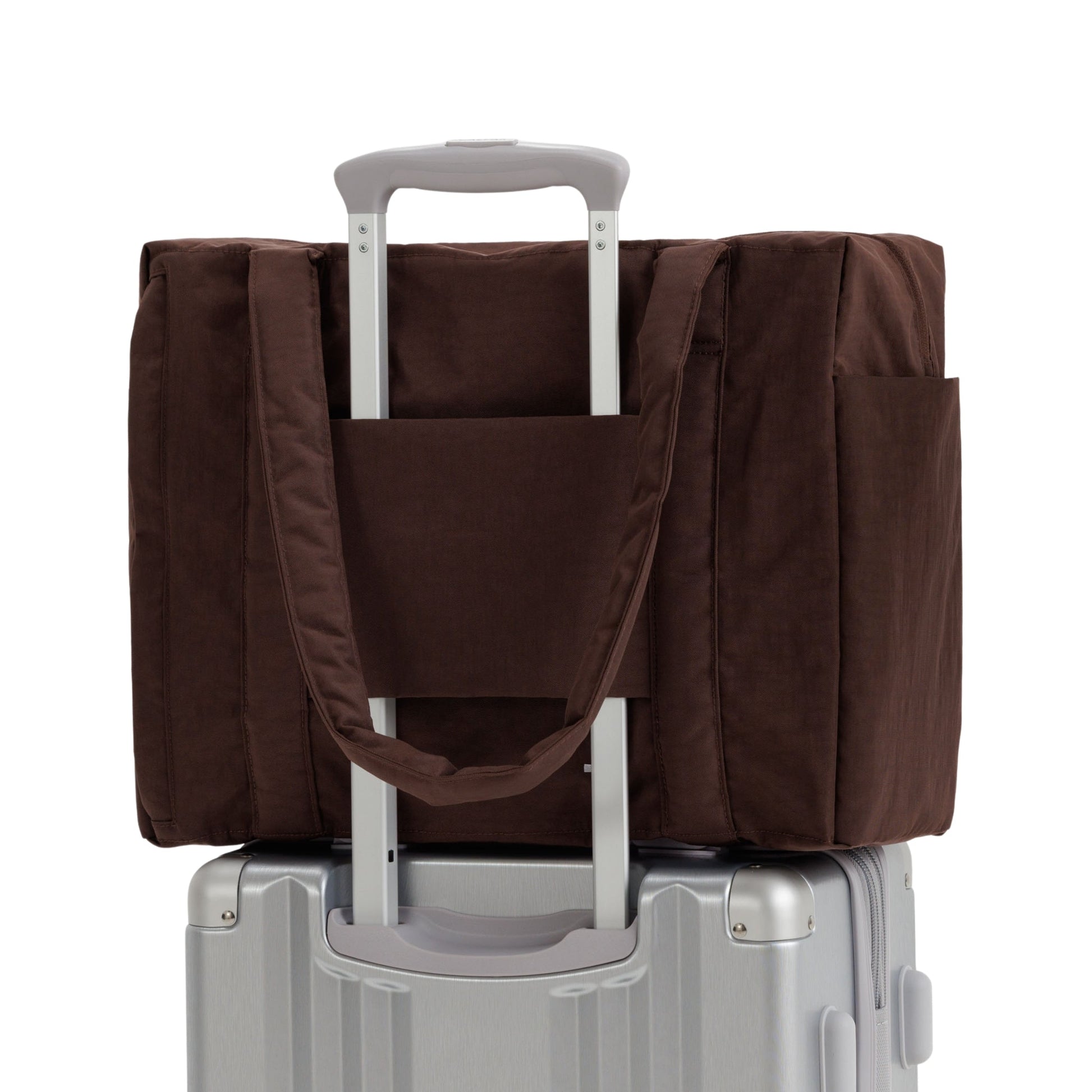 Baggu Small Cloud Carry-On in Coffee