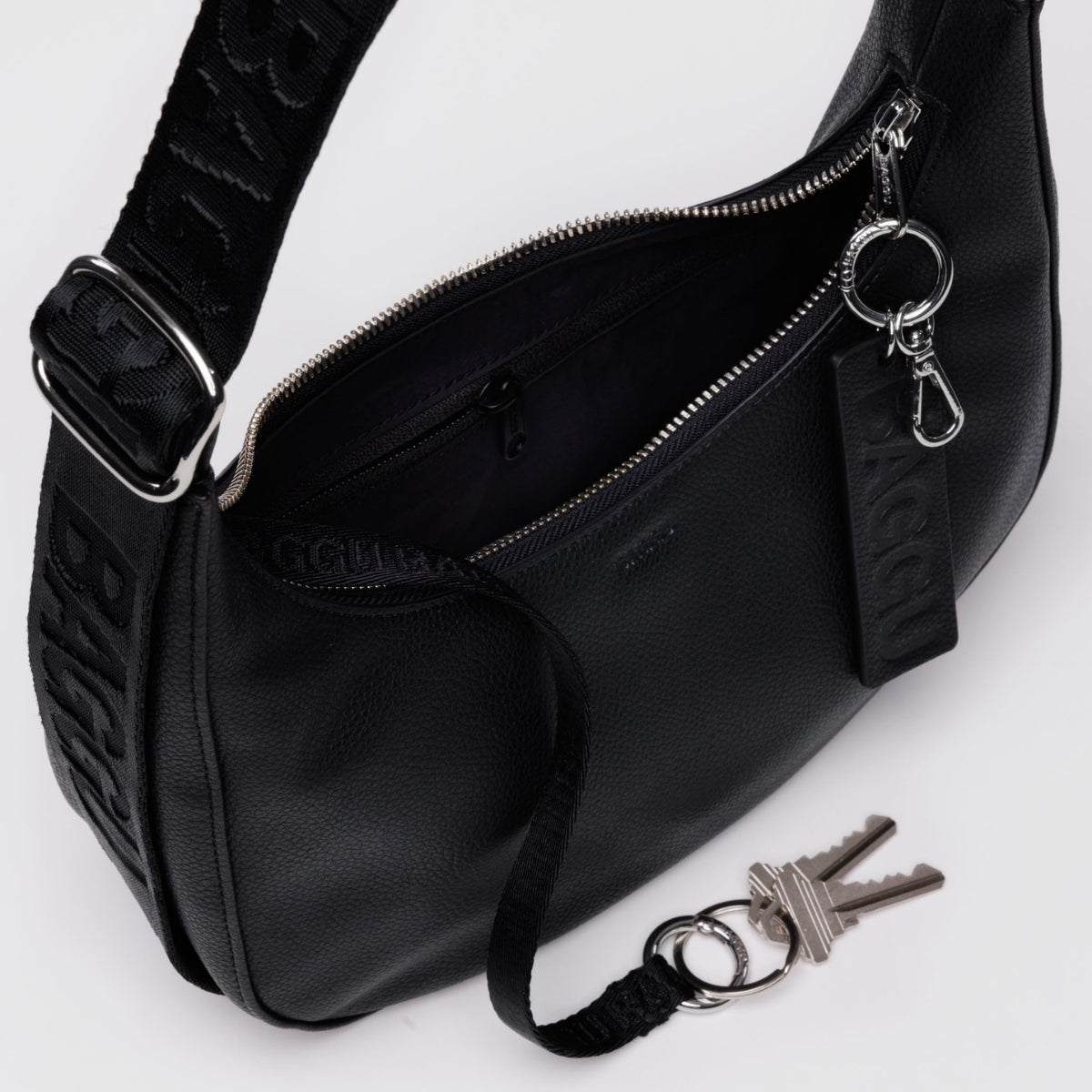 Baggu Small Recycled Leather Crescent Bag in Black