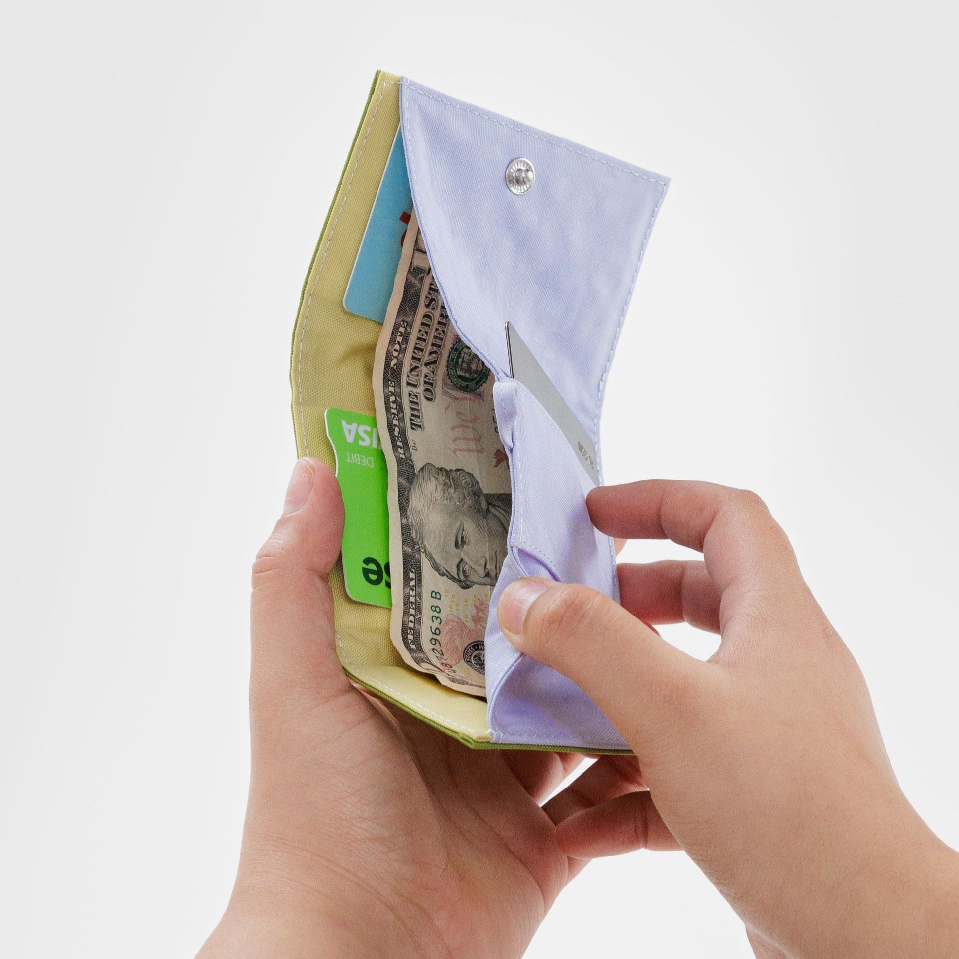 Baggu Snap Wallet in Green Juice Mix