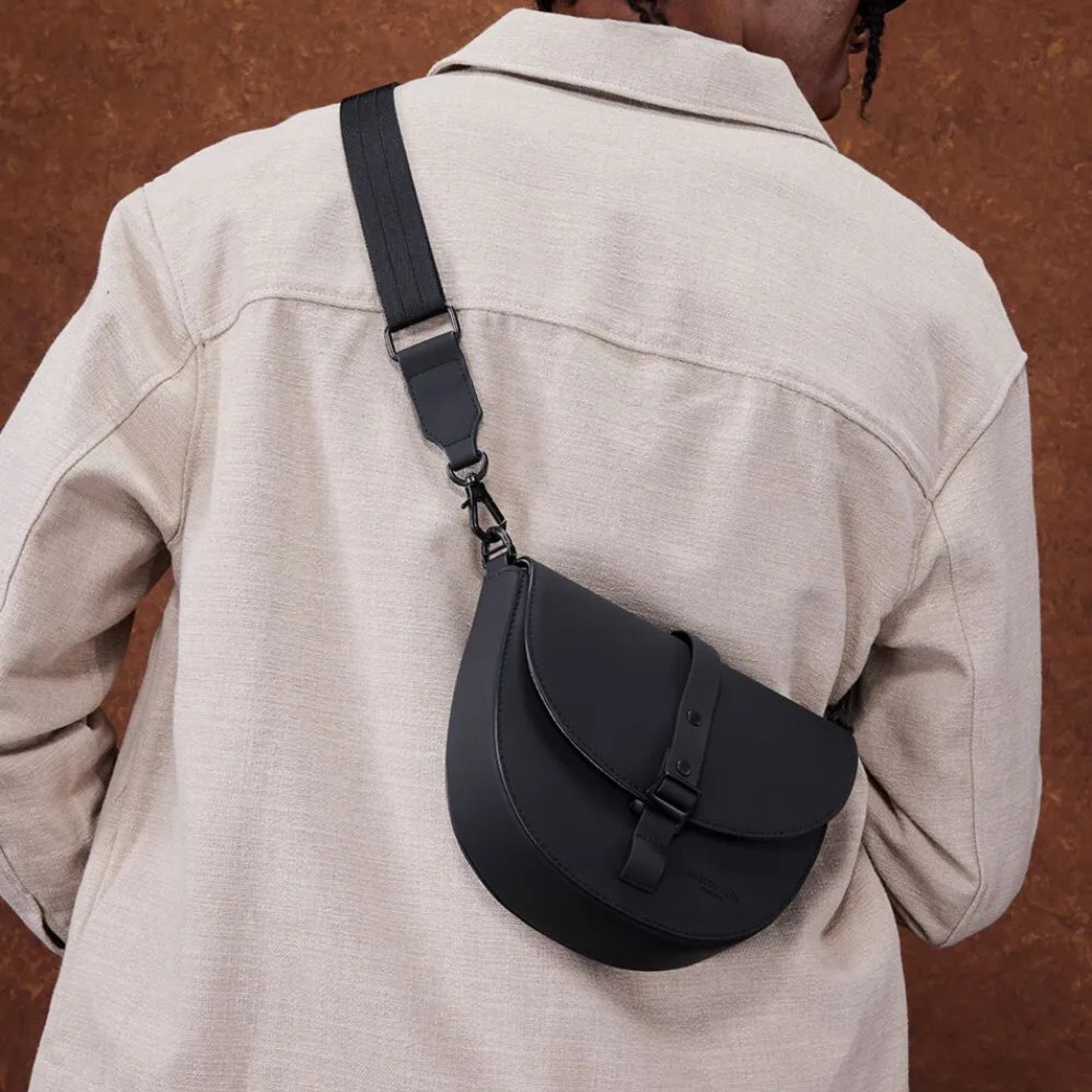 Gaston Luga Spläsh Moon Crossbody in Black