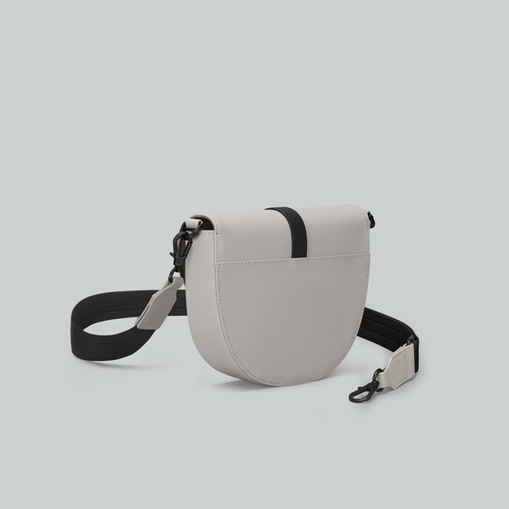Gaston Luga Spläsh Moon Crossbody in Taupe