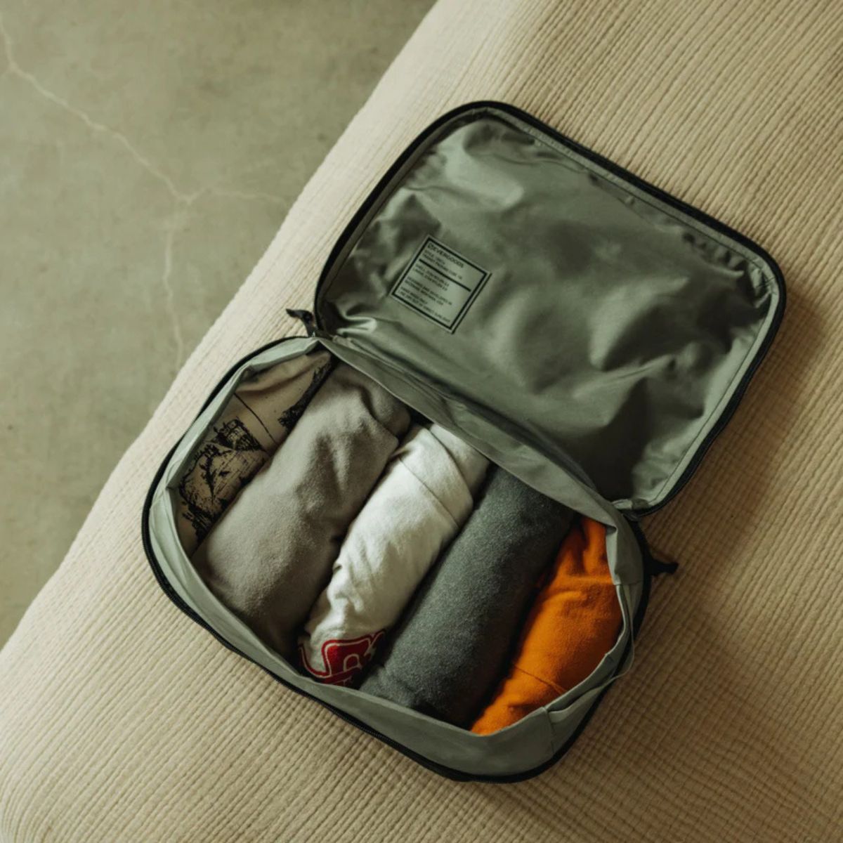 Evergoods Transit Packing Cube 10L in Black