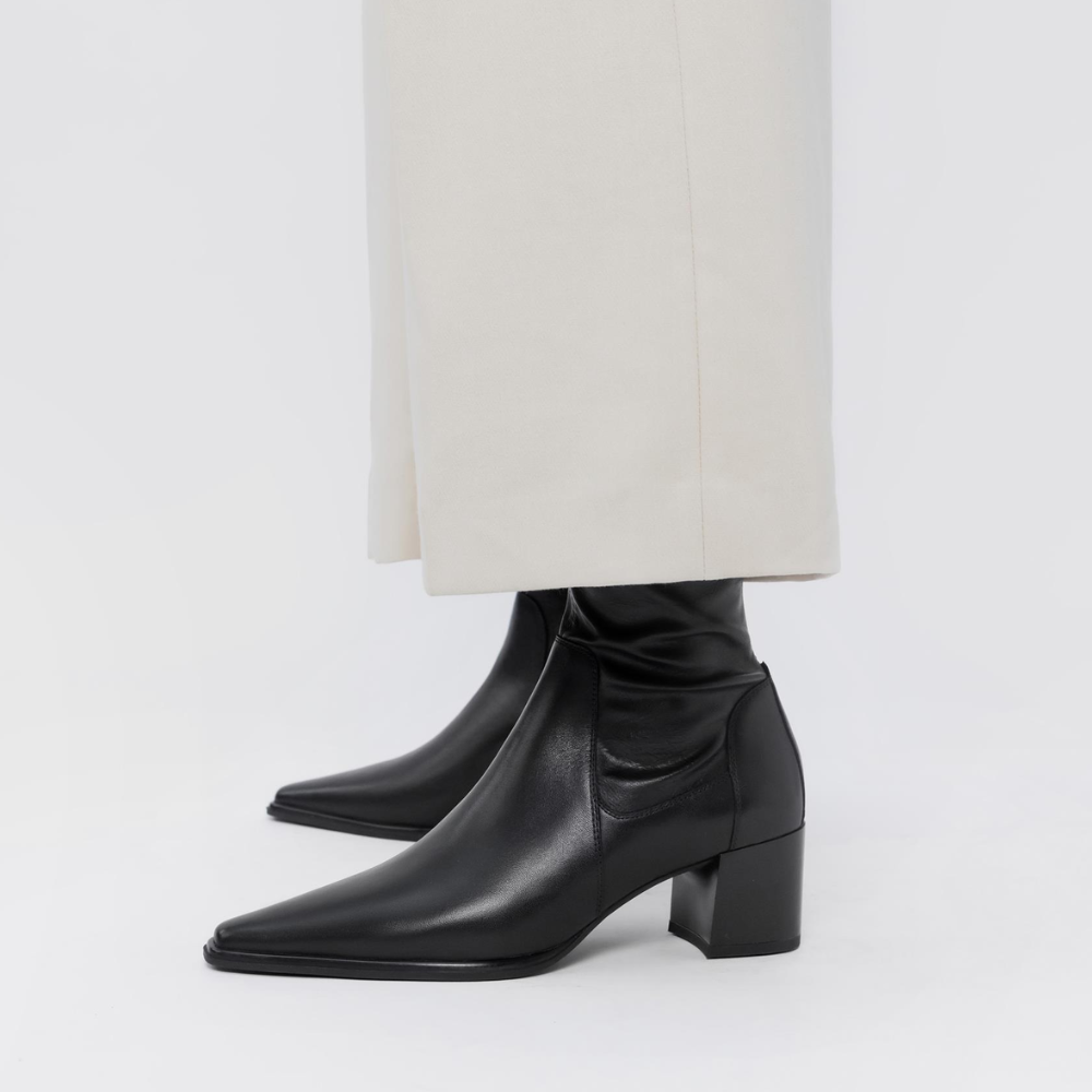 Vagabond Women's Giselle Boots in Black Leather/Comb