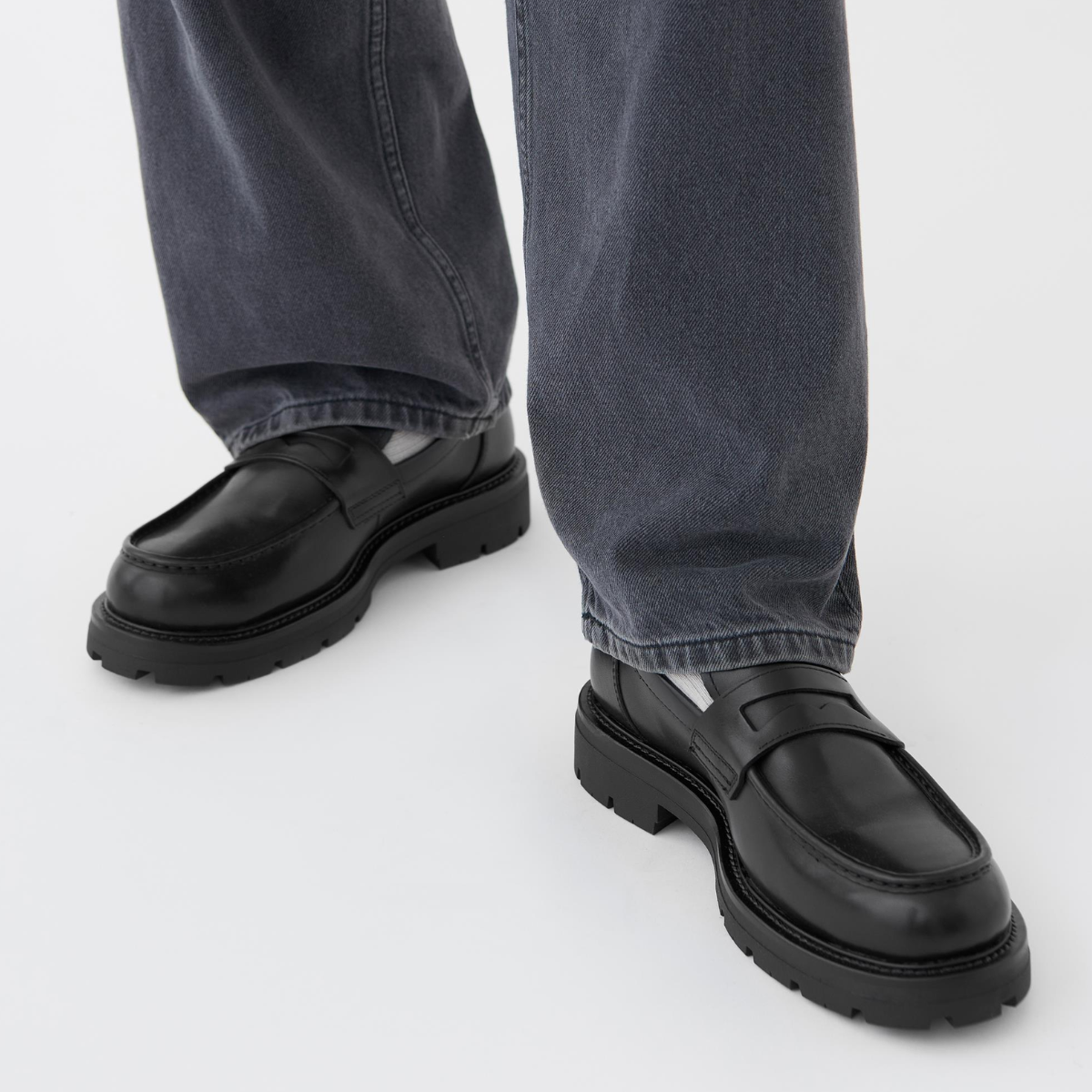 Vagabond Men's Cameron Loafers in Black Leather
