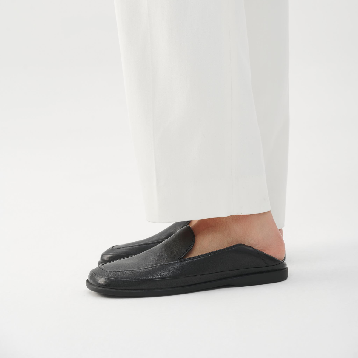 Vagabond Women's Sammie Loafers in Black Leather