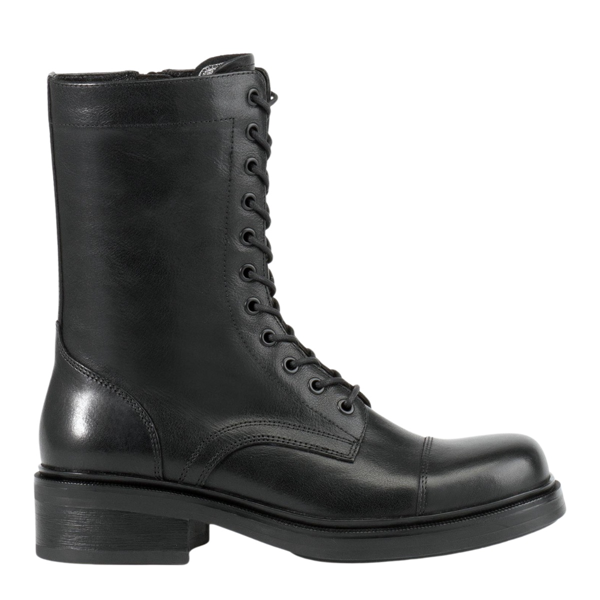 Vagabond Women's Karlie Boots in Black Leather