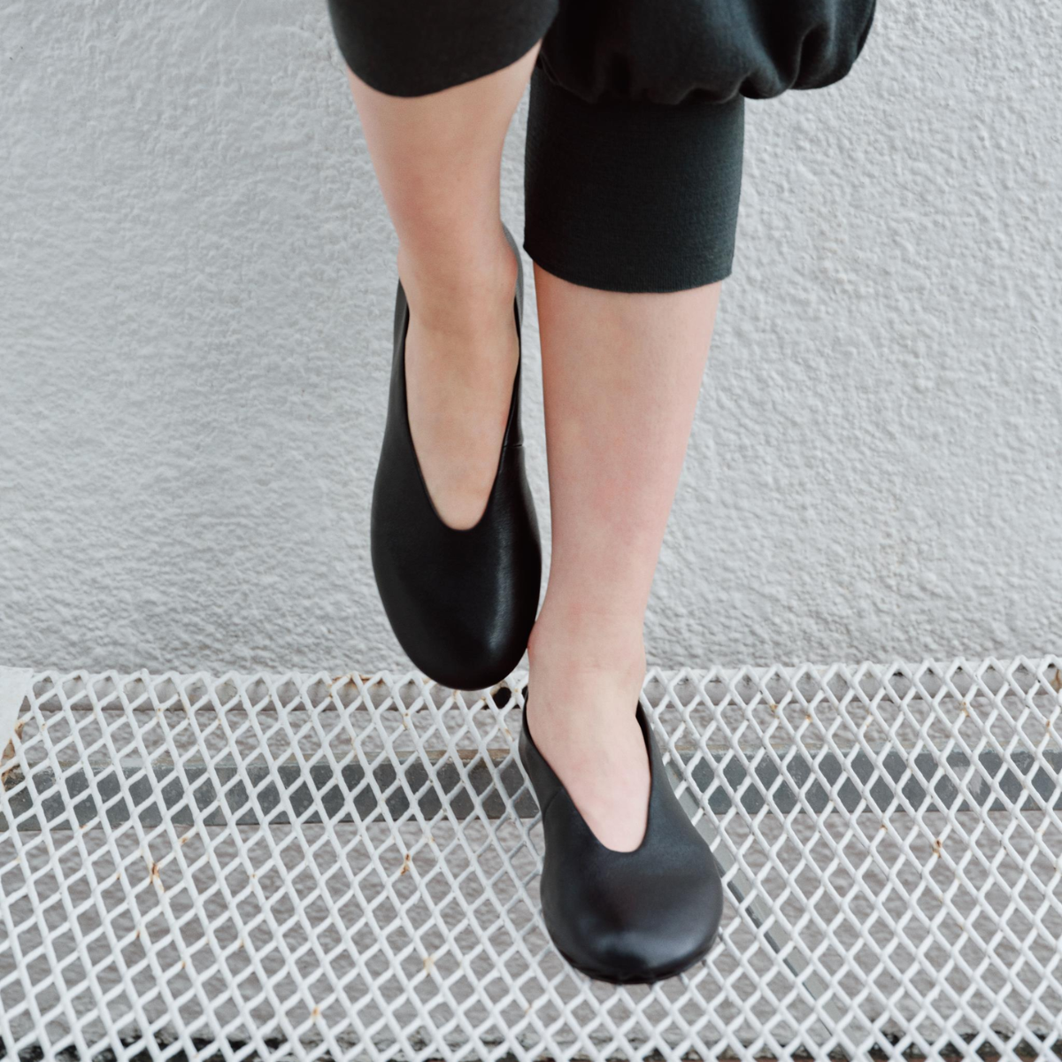 Vagabond Women's Aleya Ballet Flats in Black Leather