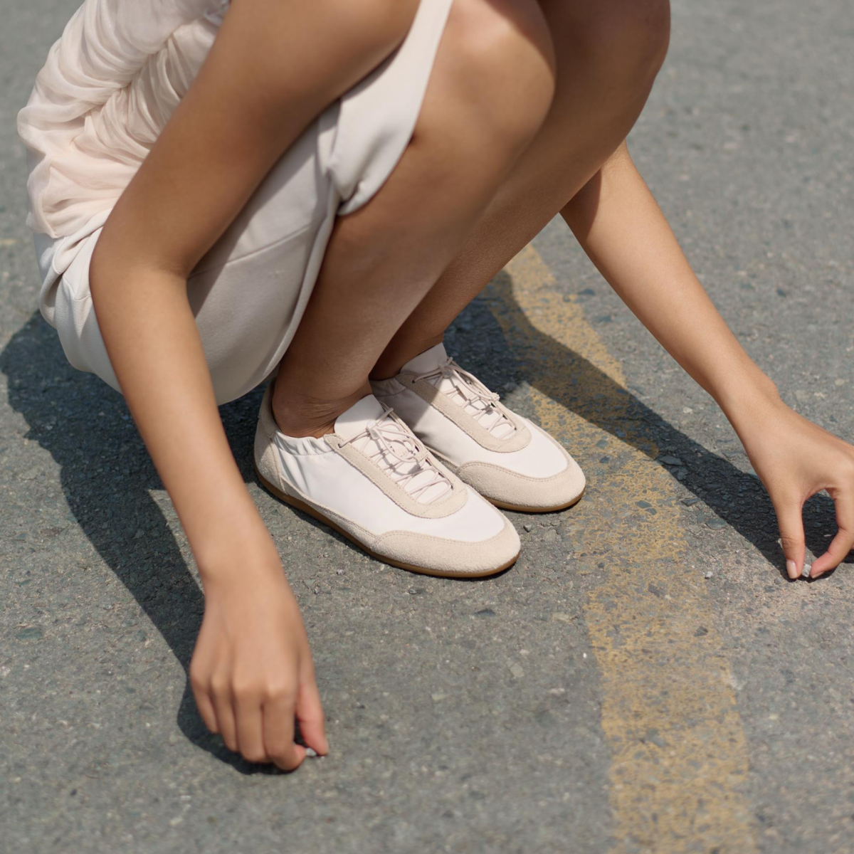 Vagabond Women's Hollie Sneakers in Off White Suede/Textile