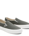 Vans Men's Slip-On VR3 in Grape Leaf
