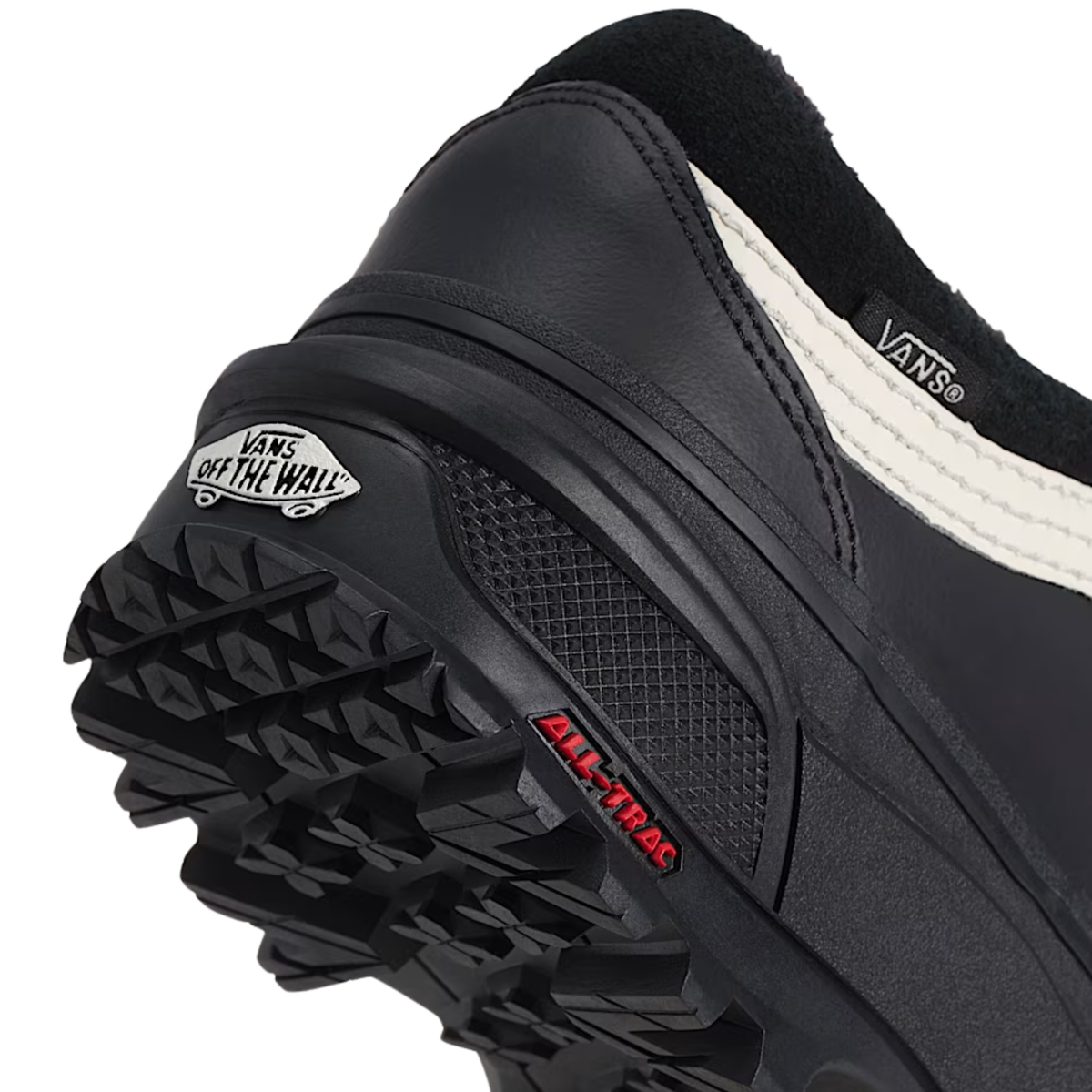 Vans Standard Low Shoe in Black/Turtledove White