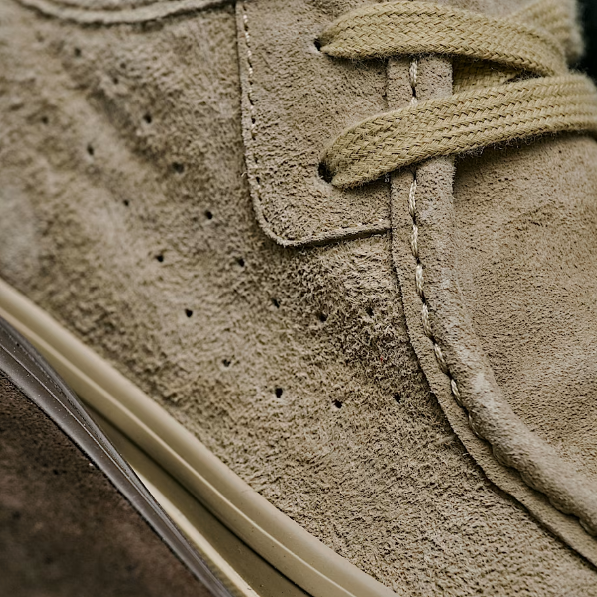 Vans Men's Premium SF Moc Low in Light Brown/Brown