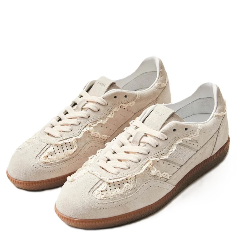 Alohas Women's Tb.490 in Crochet Cream