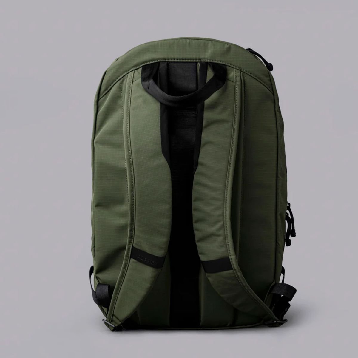 Alpaka Aero Pack 16L in Green - Getoutside Shoes