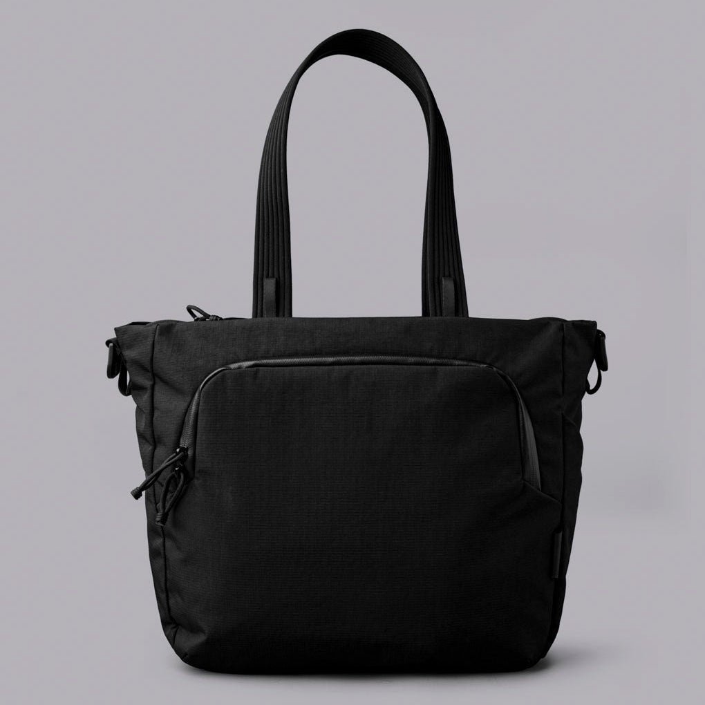 Alpaka Bravo Tote V2 14L in Black - Getoutside Shoes