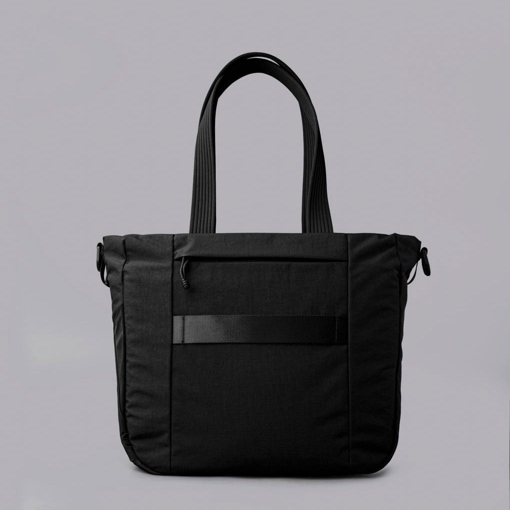 Alpaka Bravo Tote V2 14L in Black - Getoutside Shoes