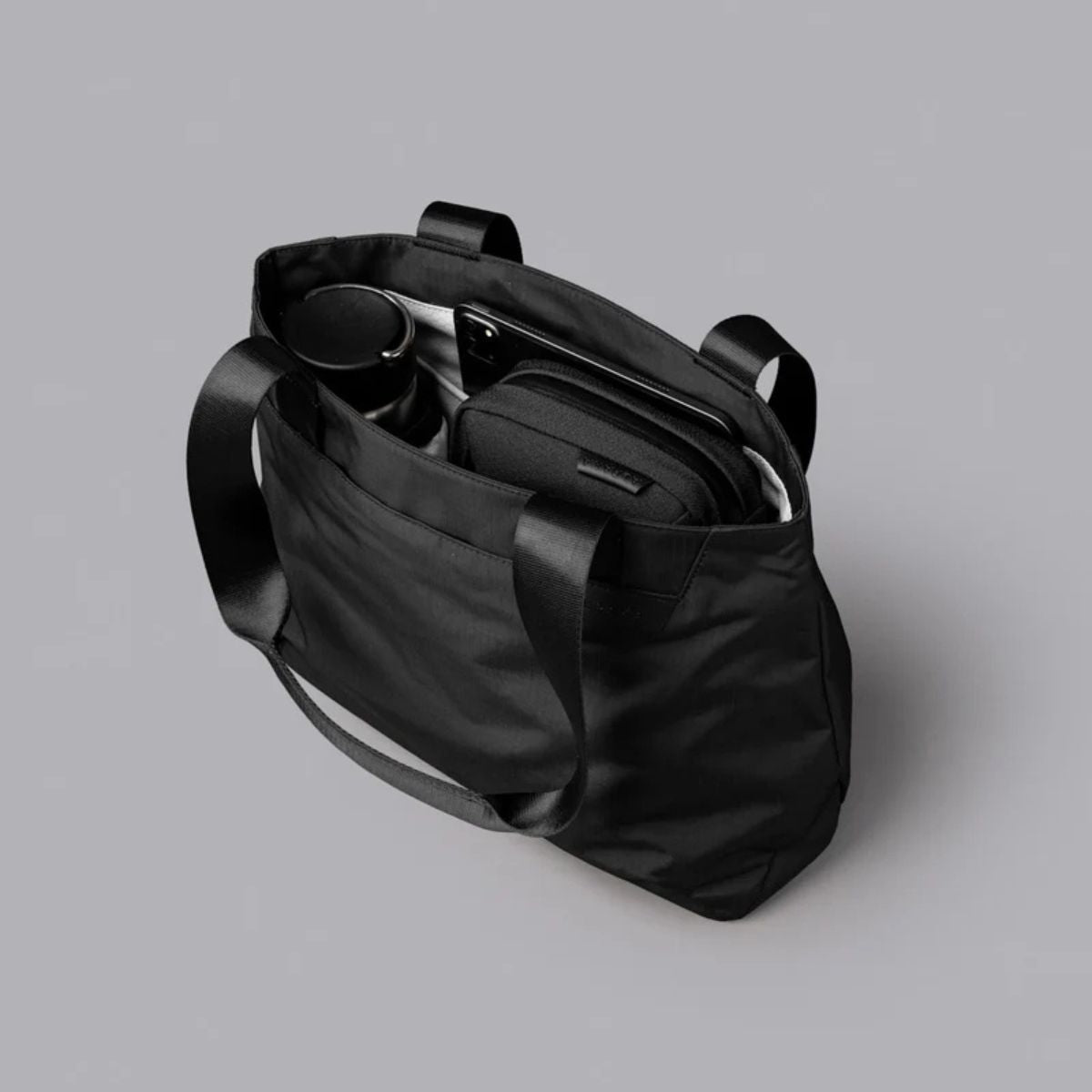 Alpaka Elements Tote Small in Black - Getoutside Shoes