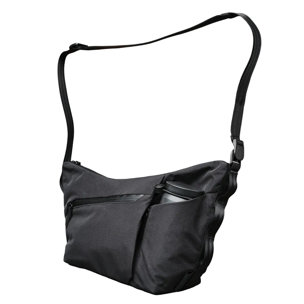 Alpaka Flow Satchel 4L in Black - Getoutside Shoes